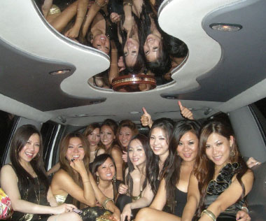 BIRTHDAY-PARTY-LIMO-&-PARTY-BUS-IN-VANCOUVER