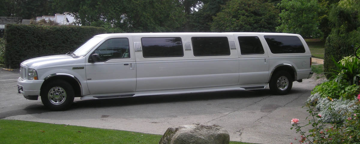 GET AROUND VANCOUVER IN A STRETCH LIMO